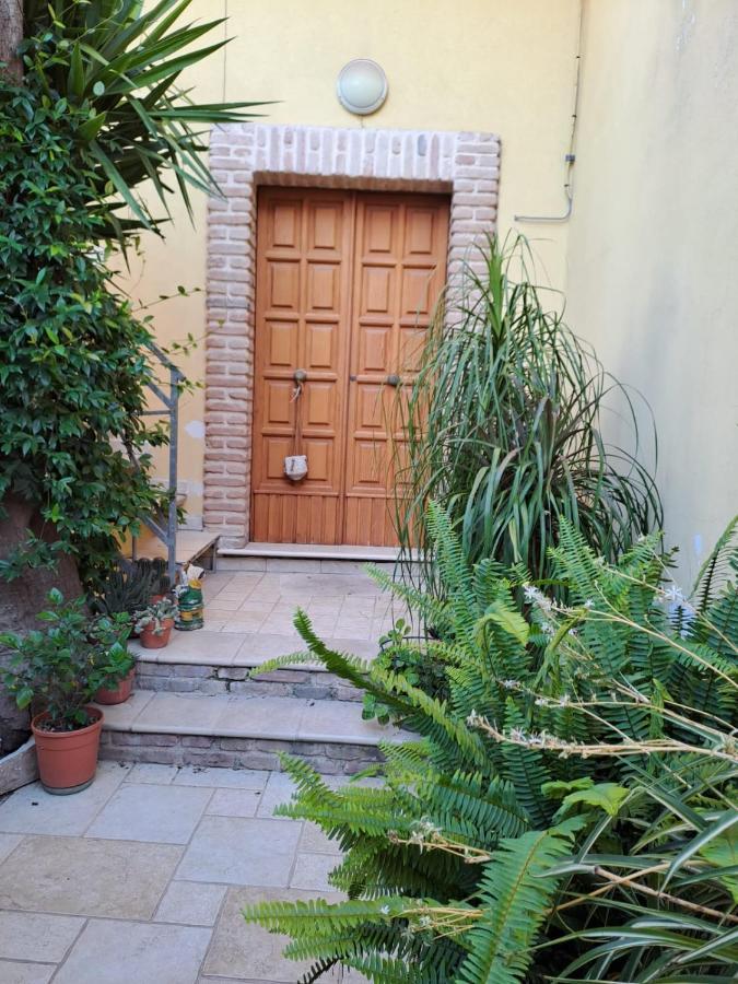 Apartament La Casa Del Sole Sava Zewnętrze zdjęcie