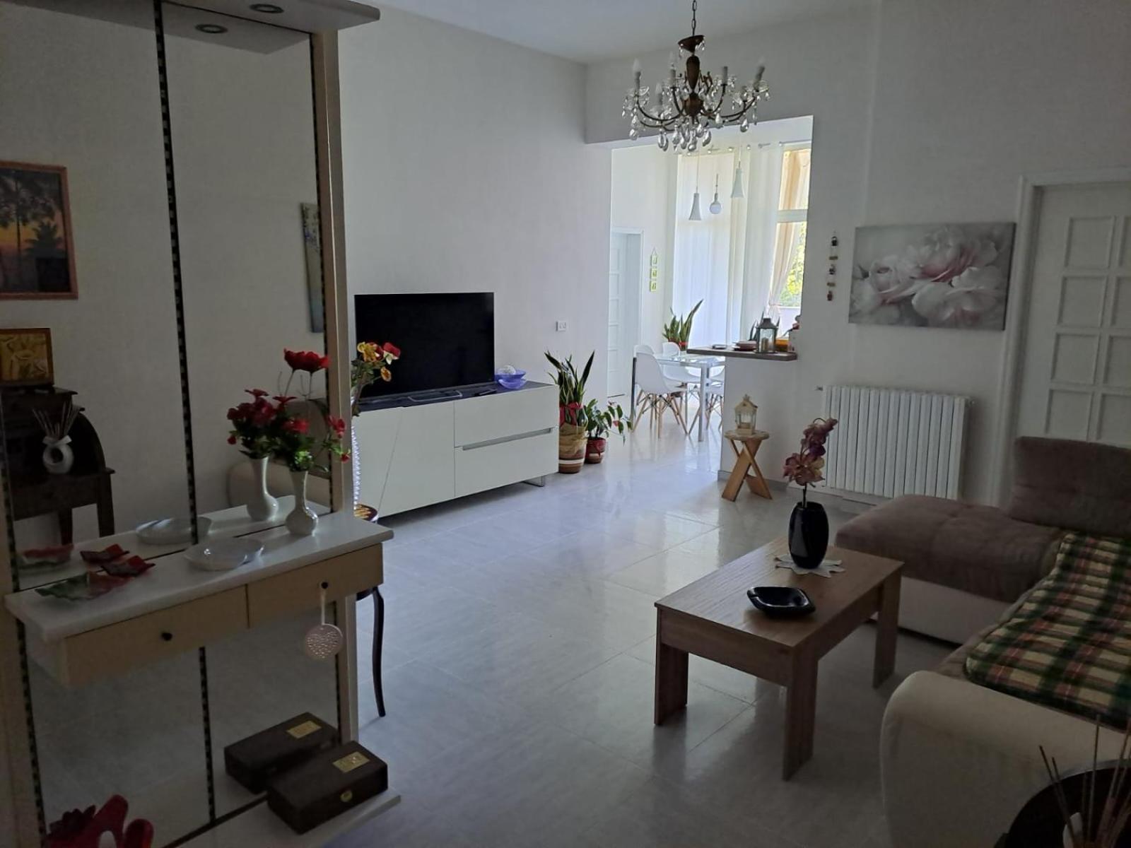 Apartament La Casa Del Sole Sava Zewnętrze zdjęcie